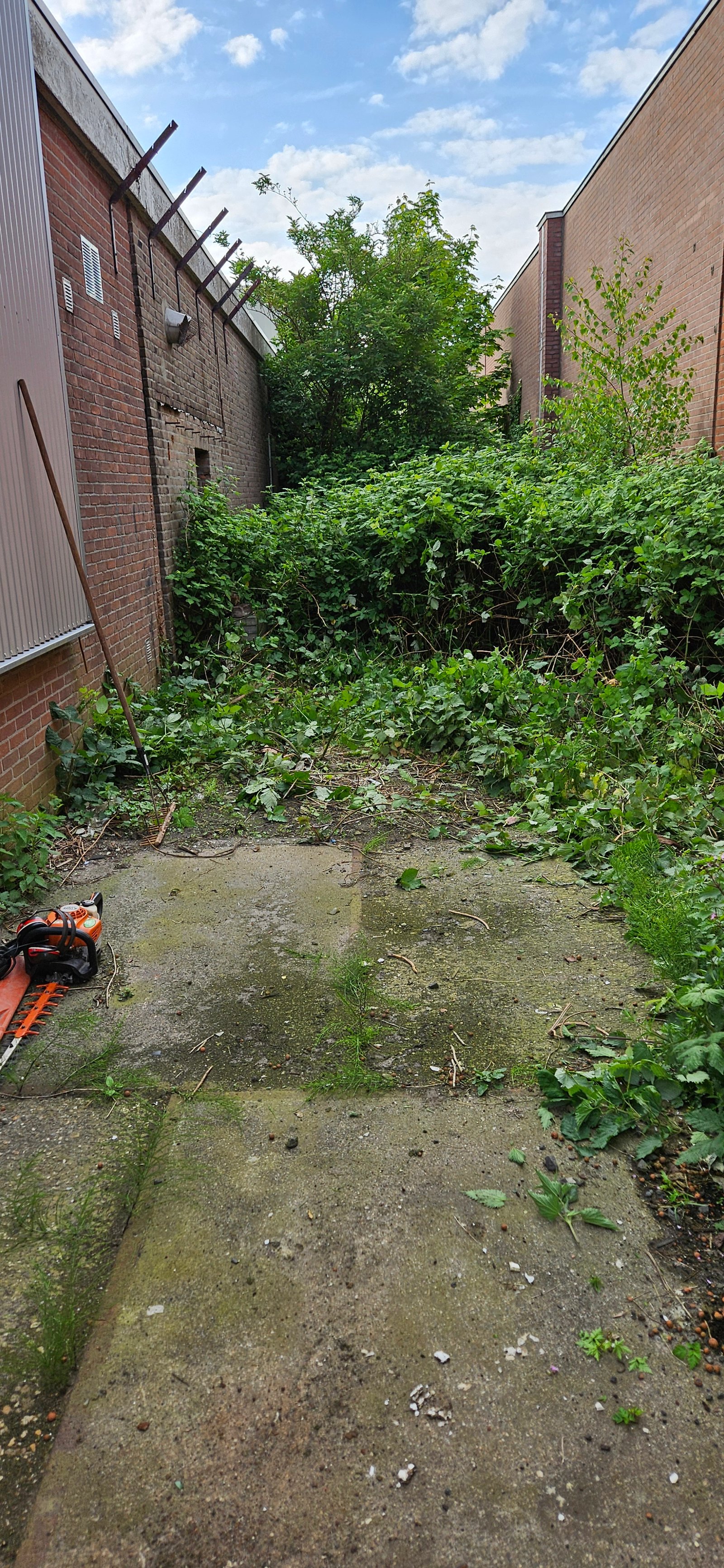 Bedrijfspand voor onderhoud,